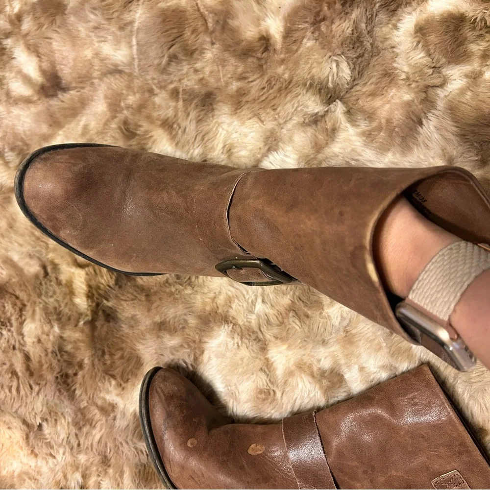 3/$10 🏷️ *LAST CHANCE!*  Lucky Brand Ankle Boots with Buckle - Picture 8 of 14